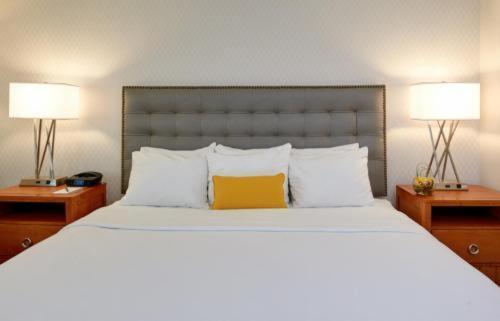 The Kensington Hotel Ан Арбър Стая снимка